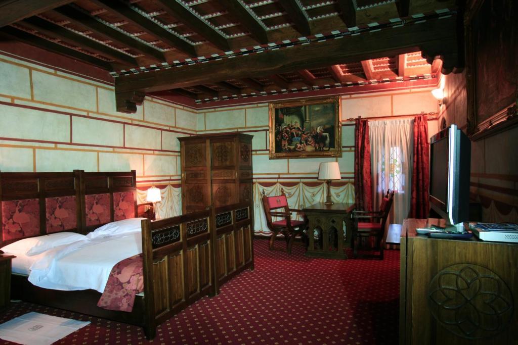 Castello Di Pavone Hotell Pavone Canavese Rum bild