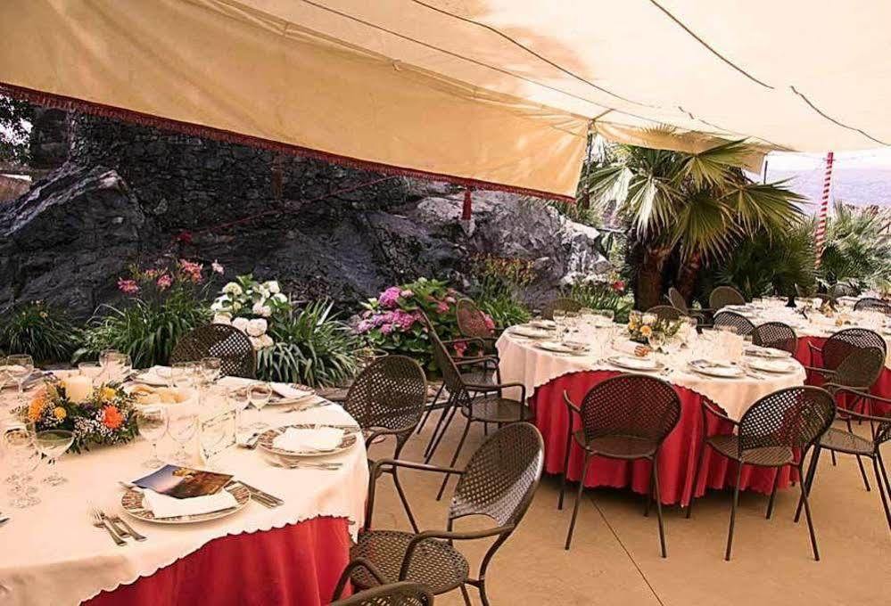 Castello Di Pavone Hotell Pavone Canavese Exteriör bild