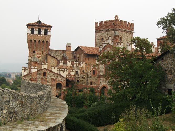 Castello Di Pavone Hotell Pavone Canavese Exteriör bild